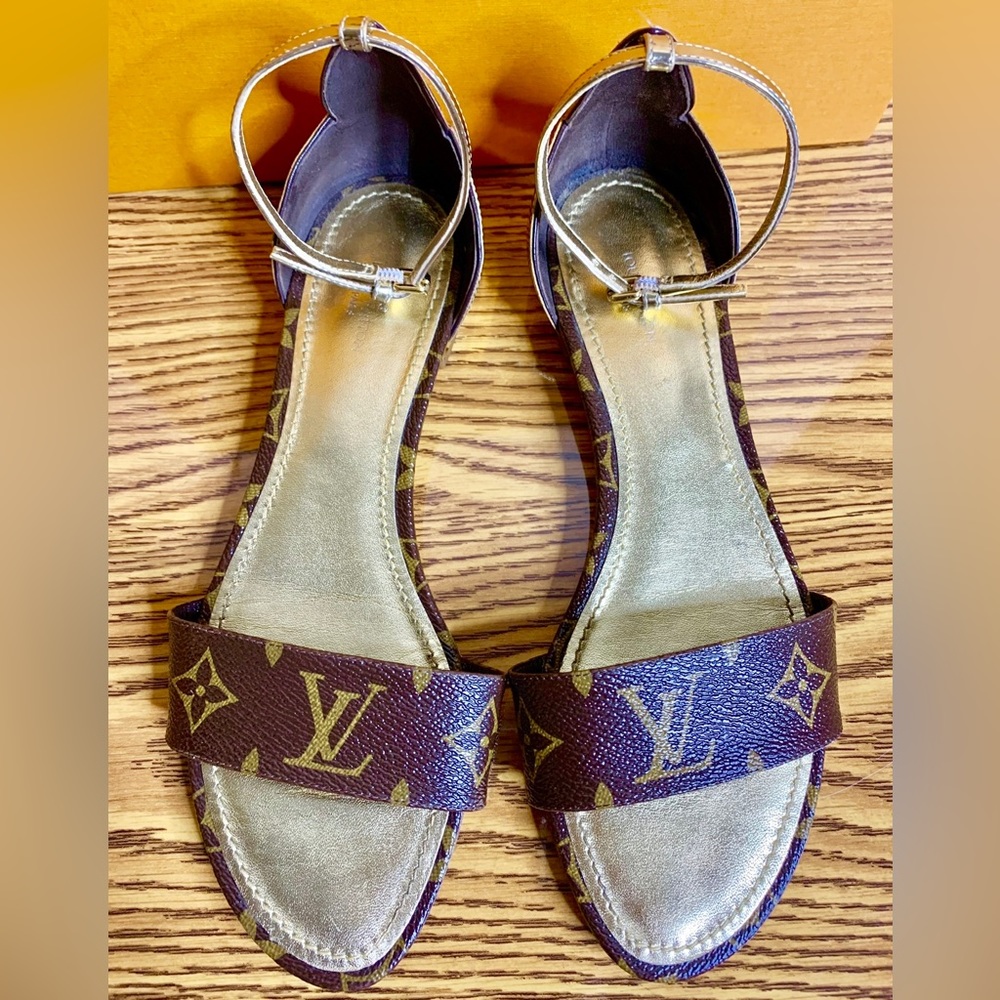 Louis Vuitton Sunshine Sandals